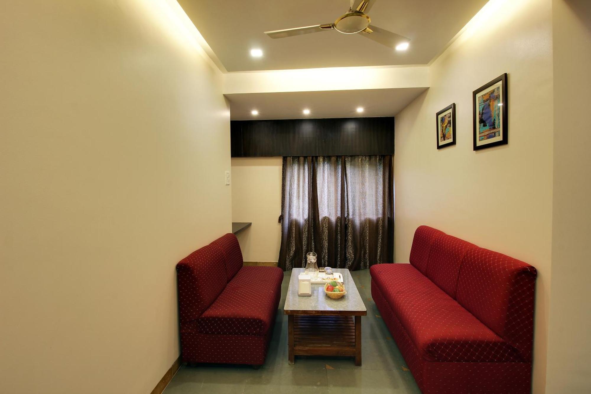 Hotel Rama Heritage Nashik Bagian luar foto