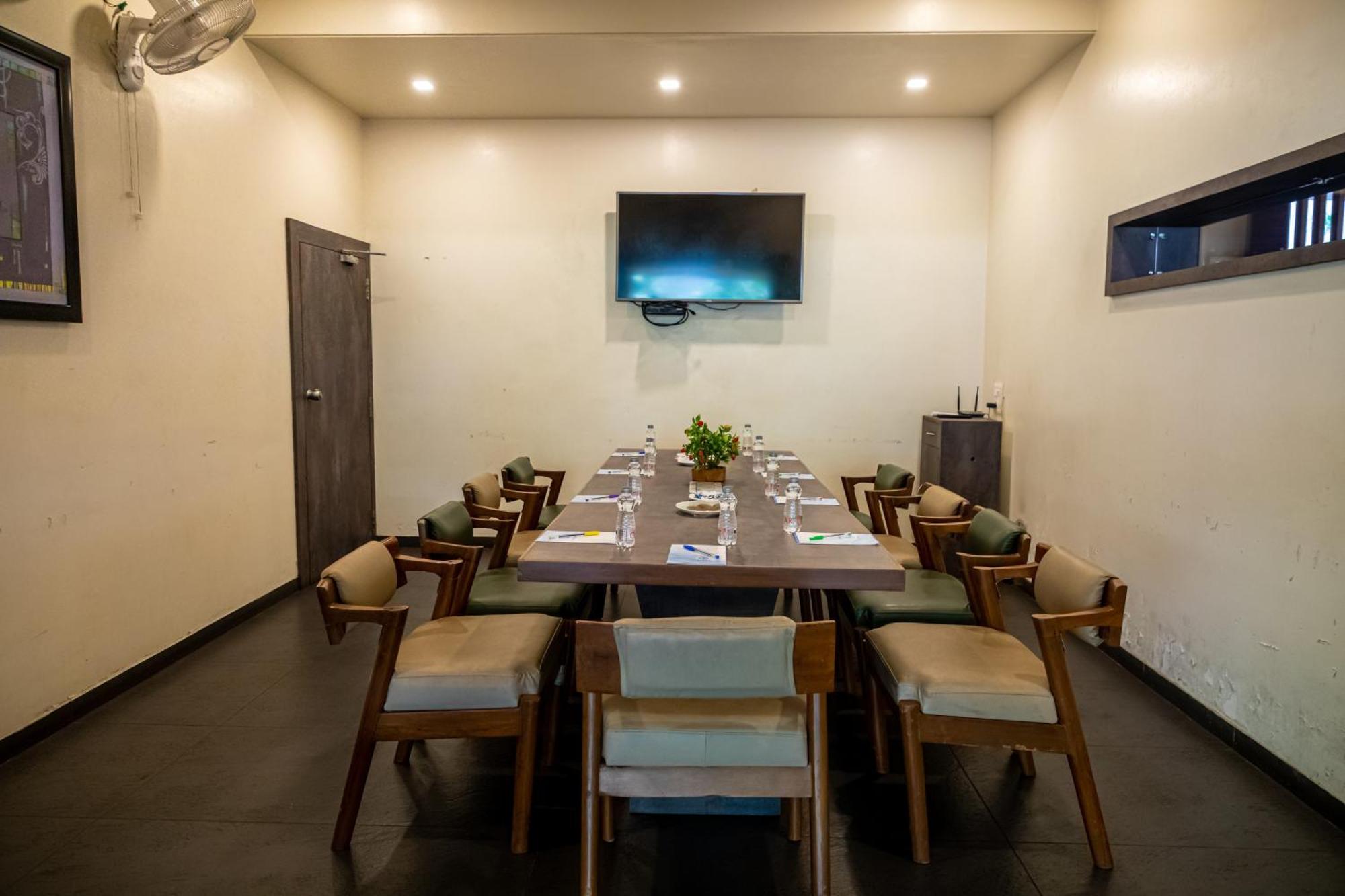 Hotel Rama Heritage Nashik Bagian luar foto