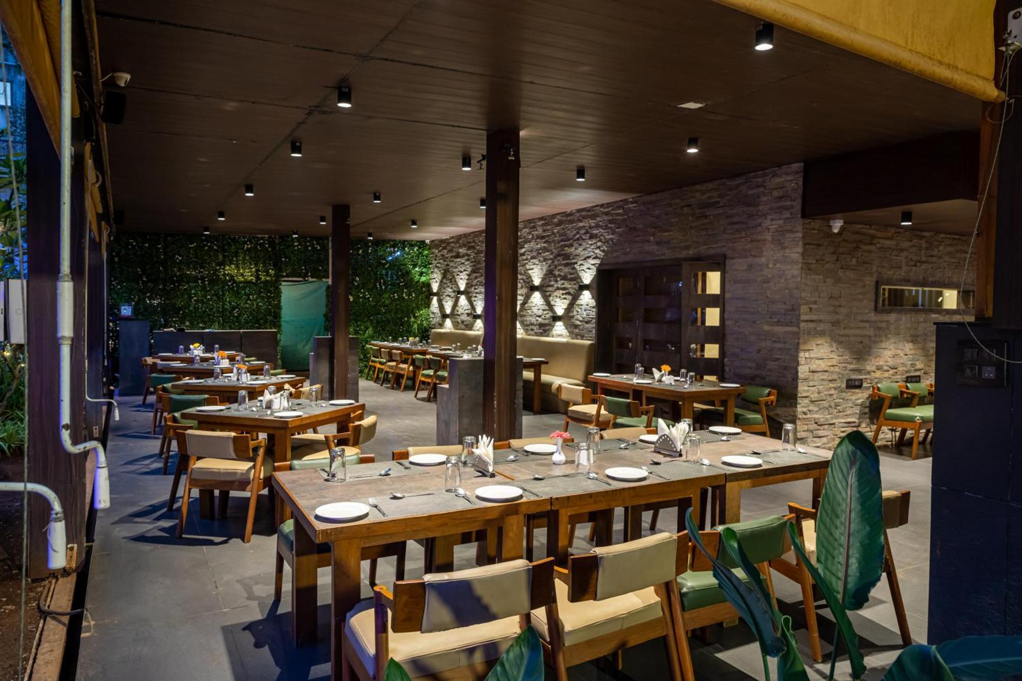 Hotel Rama Heritage Nashik Bagian luar foto