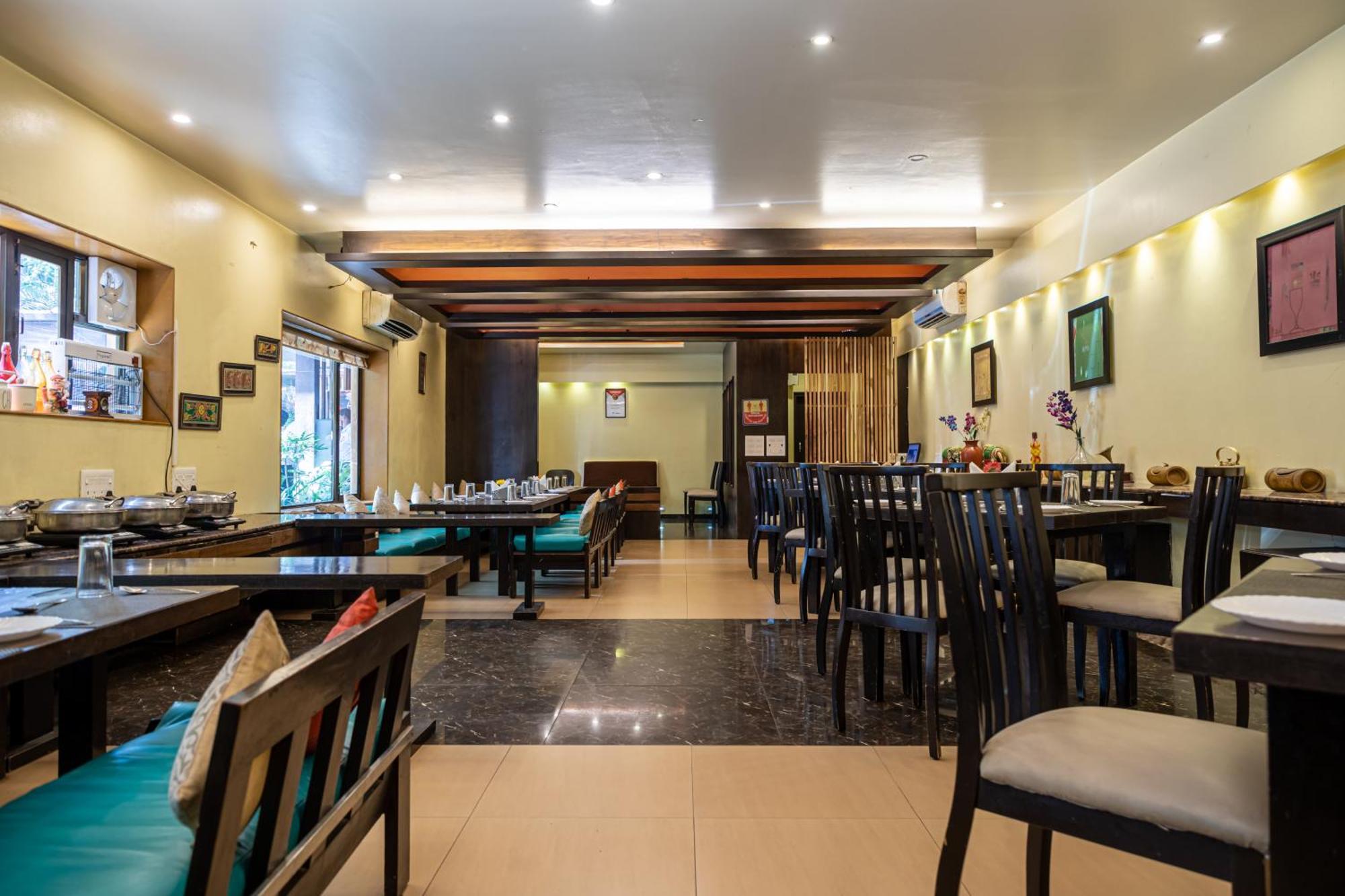 Hotel Rama Heritage Nashik Bagian luar foto
