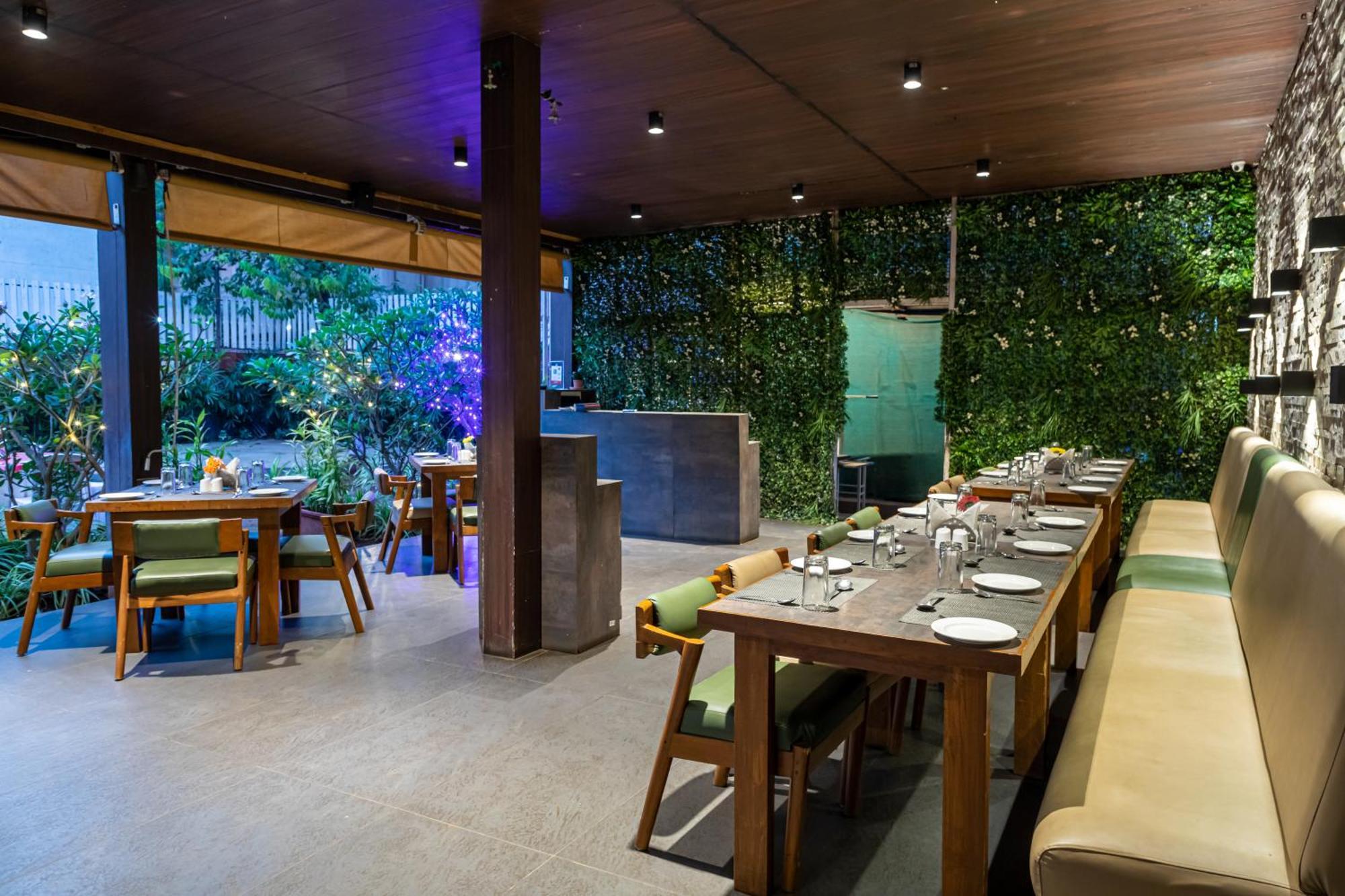 Hotel Rama Heritage Nashik Bagian luar foto