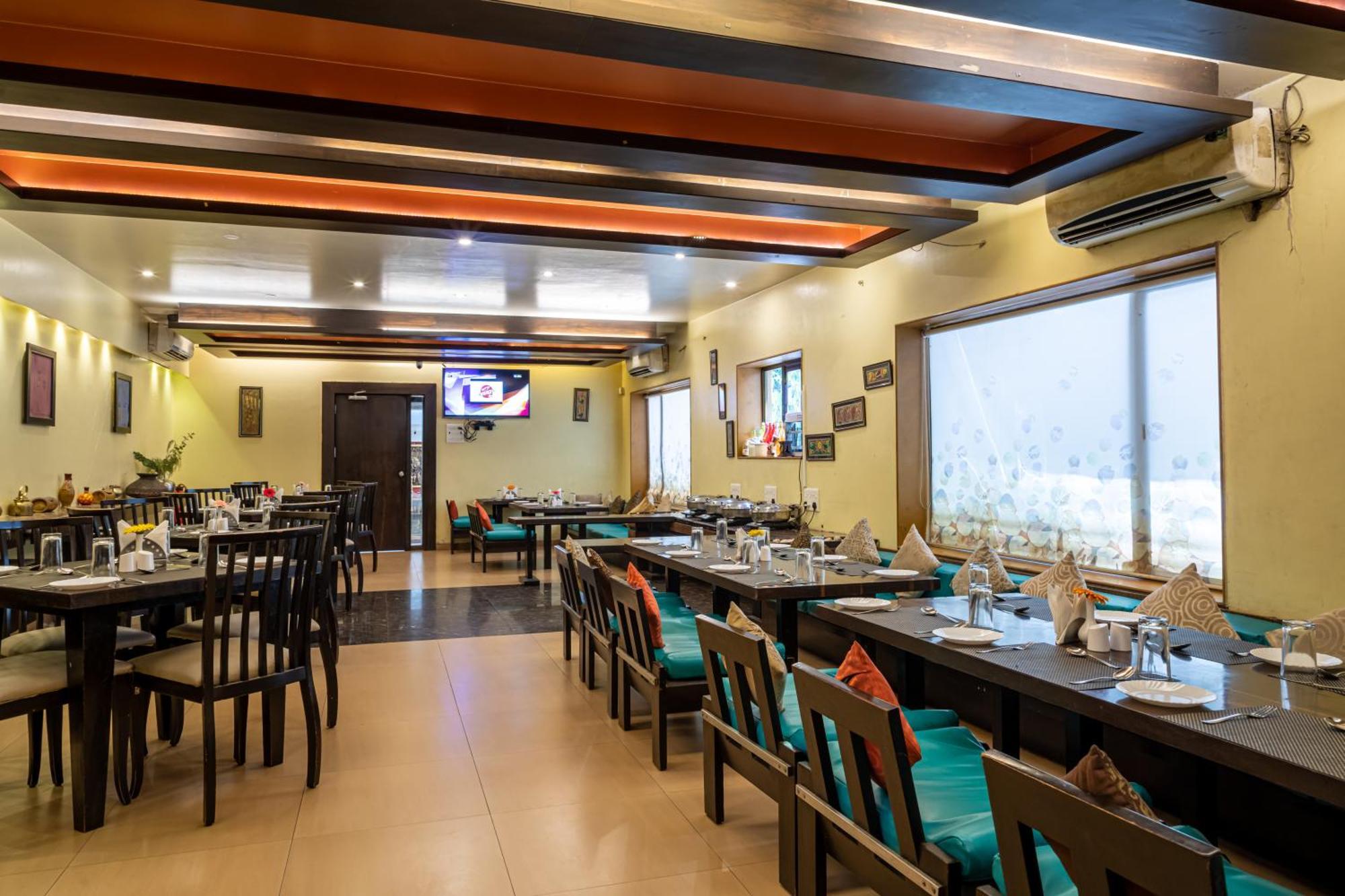 Hotel Rama Heritage Nashik Bagian luar foto