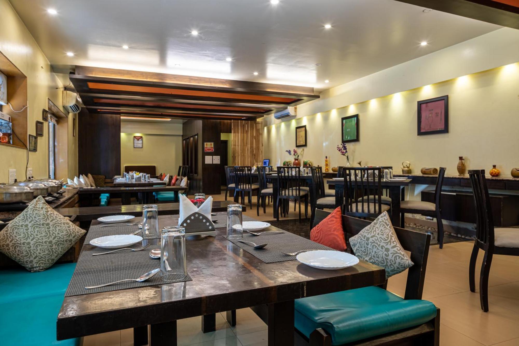 Hotel Rama Heritage Nashik Bagian luar foto