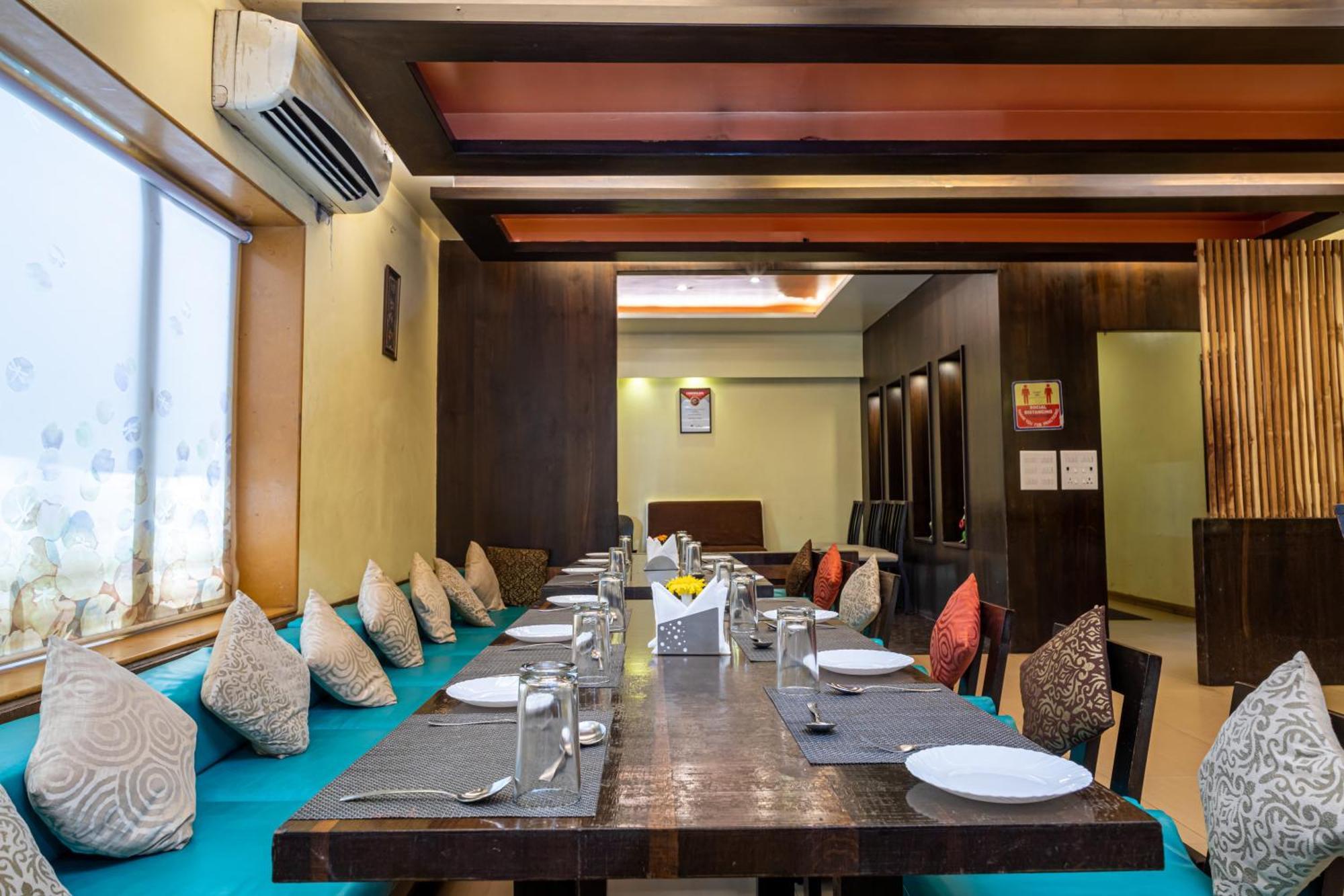 Hotel Rama Heritage Nashik Bagian luar foto