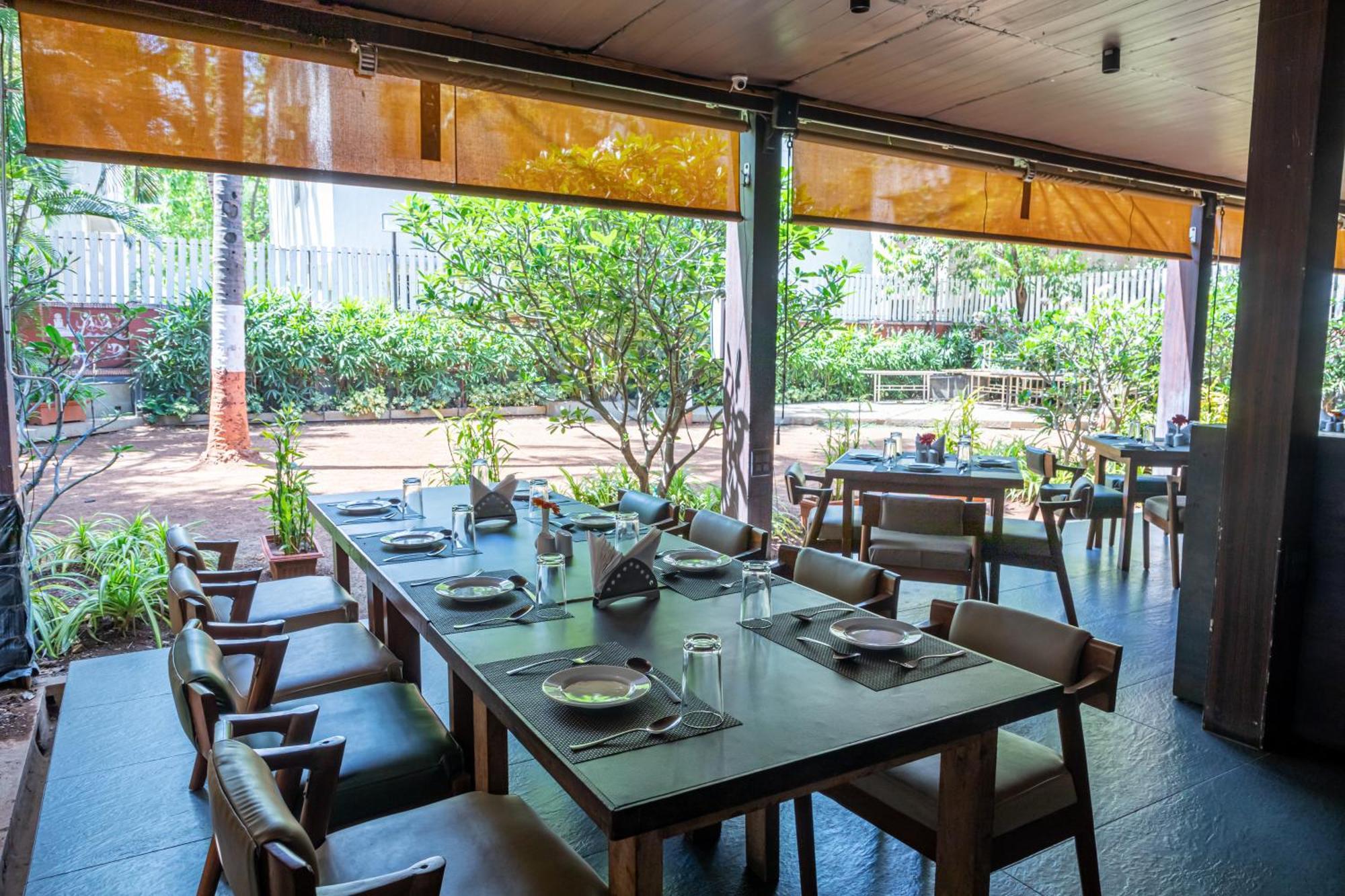 Hotel Rama Heritage Nashik Bagian luar foto
