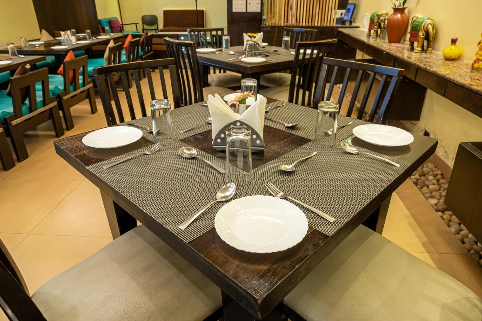 Hotel Rama Heritage Nashik Bagian luar foto