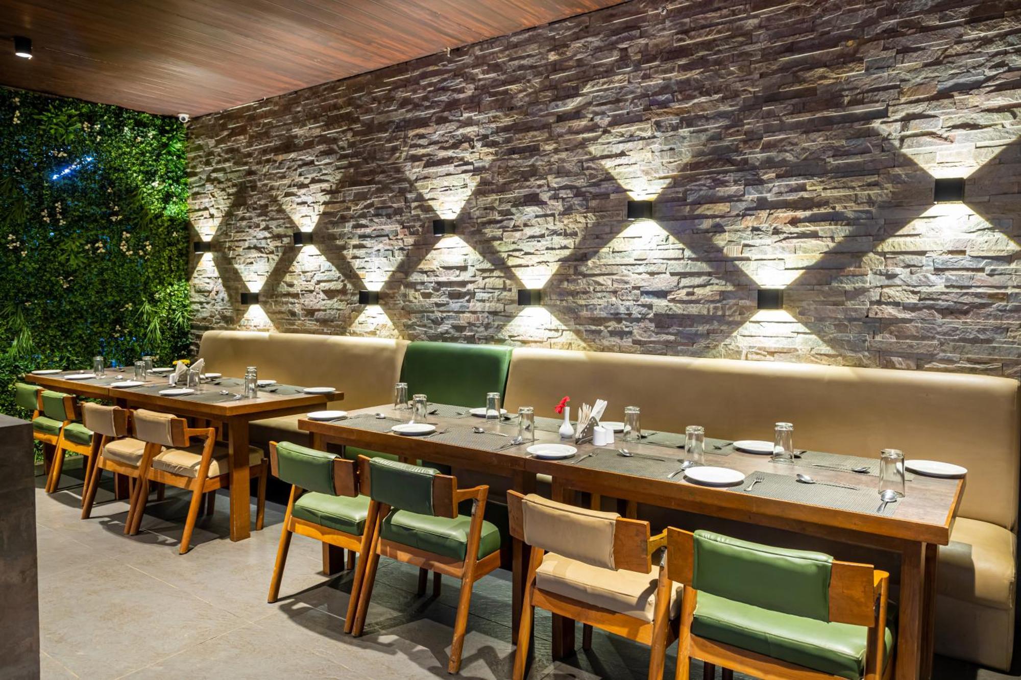 Hotel Rama Heritage Nashik Bagian luar foto