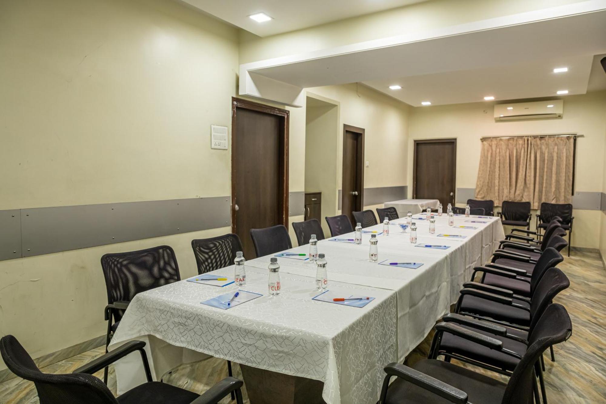 Hotel Rama Heritage Nashik Bagian luar foto