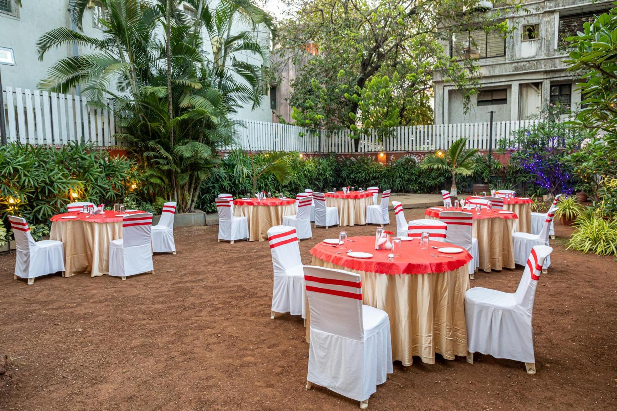 Hotel Rama Heritage Nashik Bagian luar foto