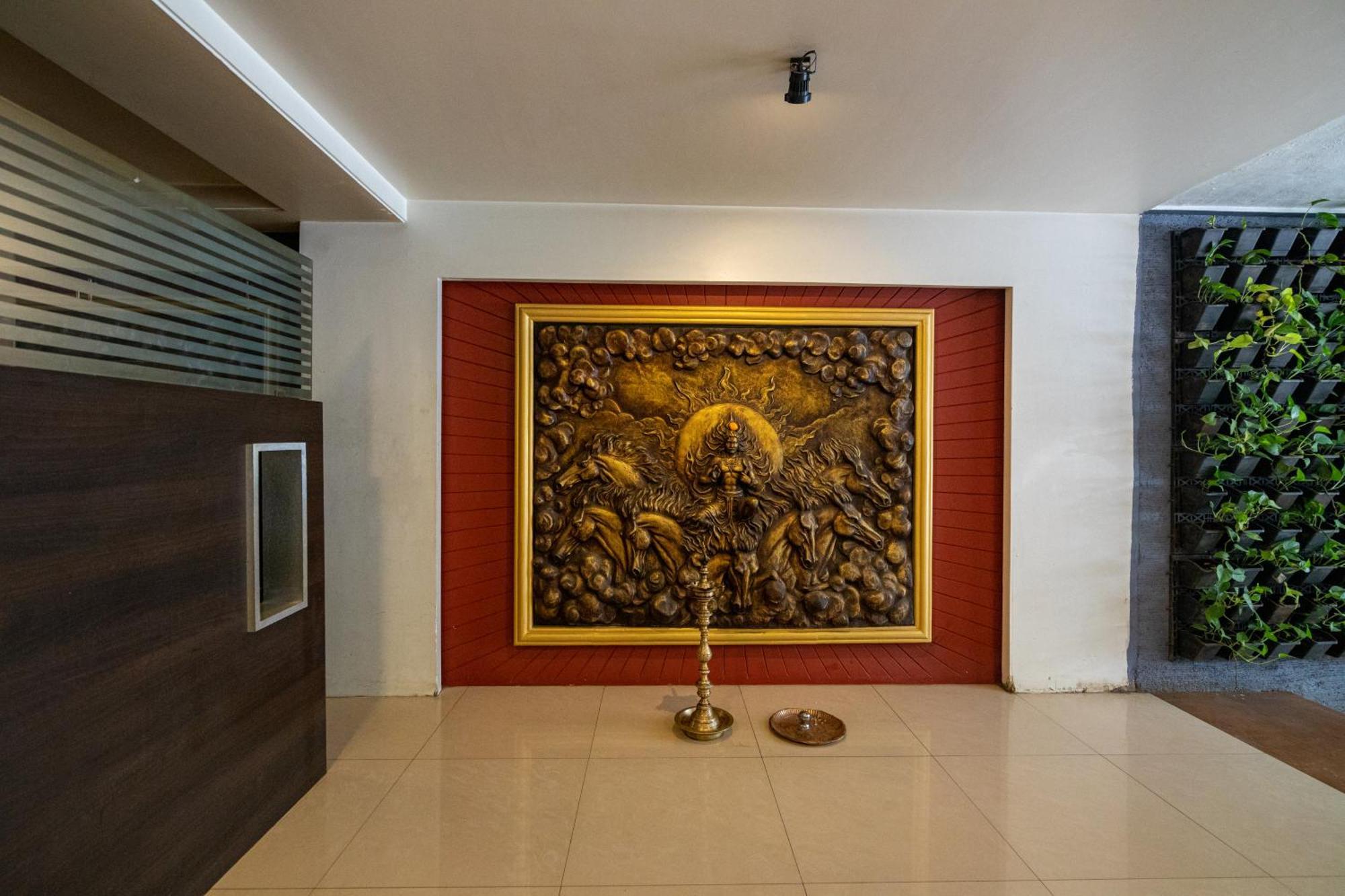 Hotel Rama Heritage Nashik Bagian luar foto