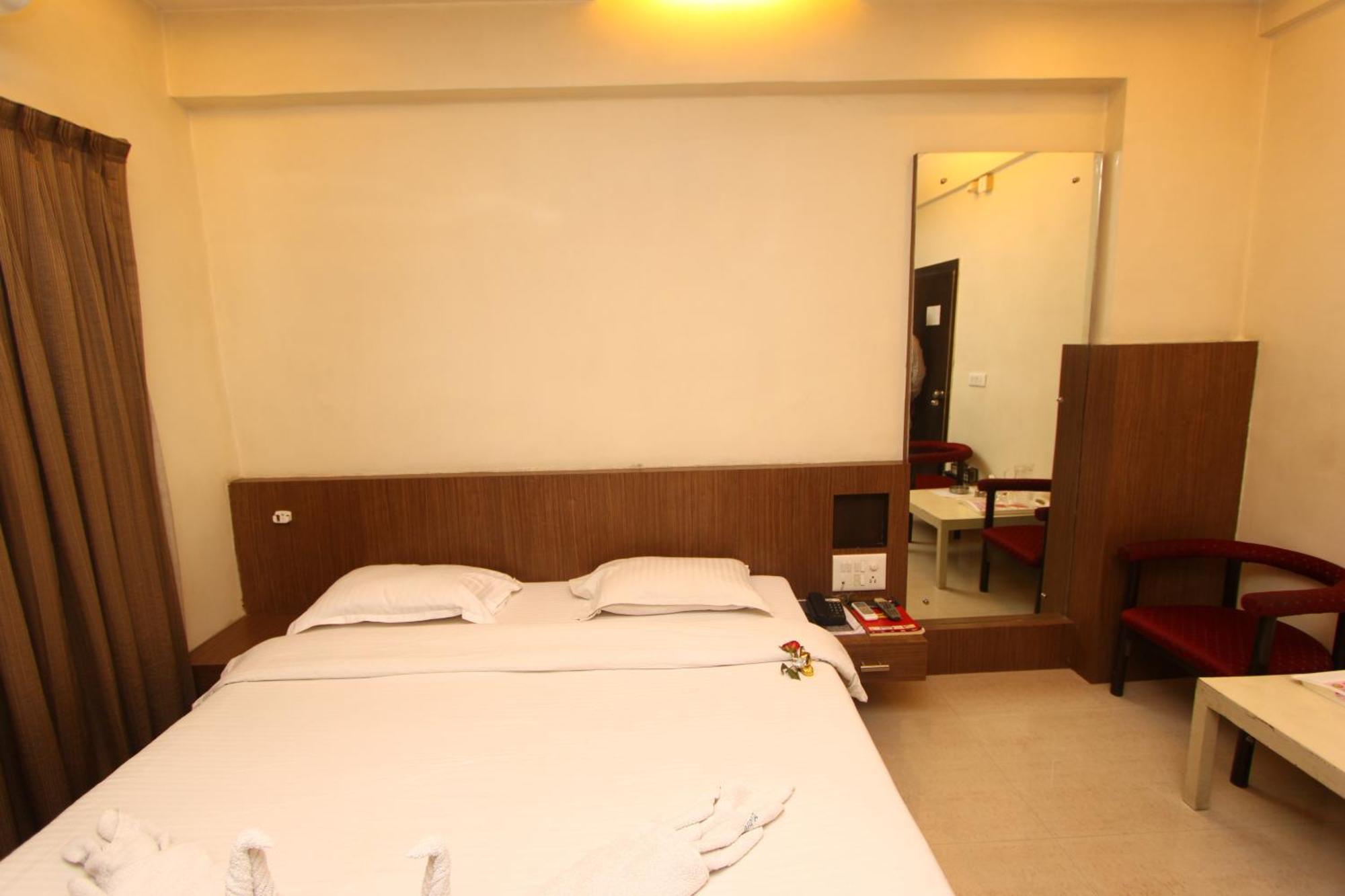 Hotel Rama Heritage Nashik Ruang foto